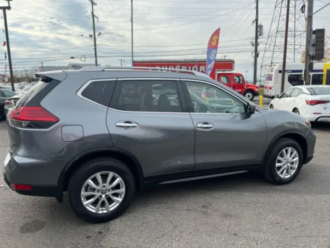 More photos of 2017 Nissan Rogue SV at Cottman Auto Mall, PA