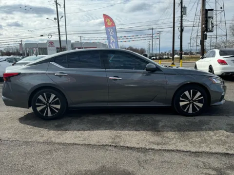 More photos of 2019 Nissan Altima 2.5 SL at Cottman Auto Mall, PA
