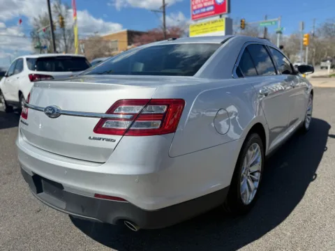 More photos of 2019 Ford Taurus Limited at Cottman Auto Mall, PA