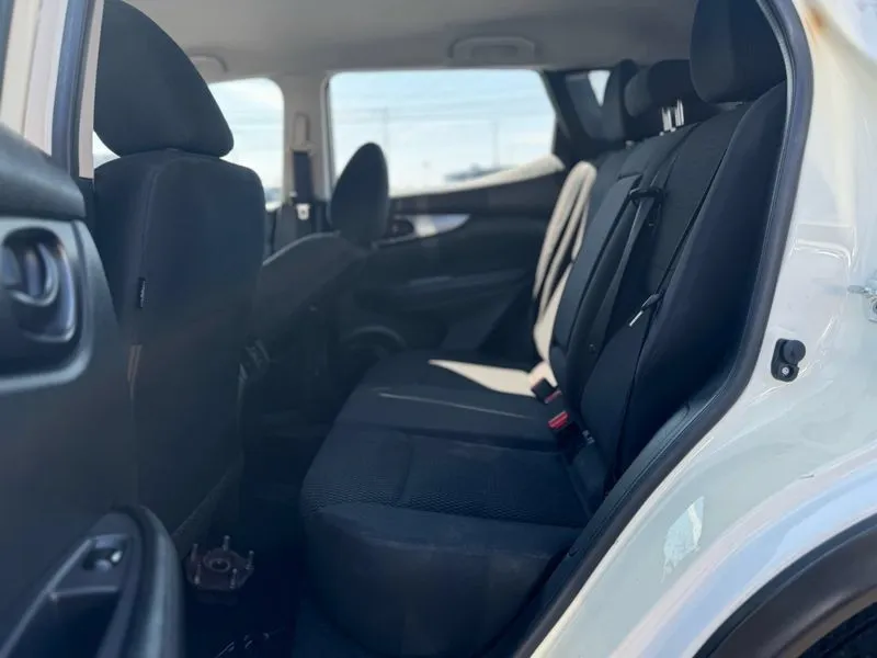 2017 Nissan Rogue Sport S - Photo 21