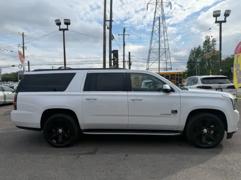 More photos of 2016 GMC Yukon XL SLT at Cottman Auto Mall, PA