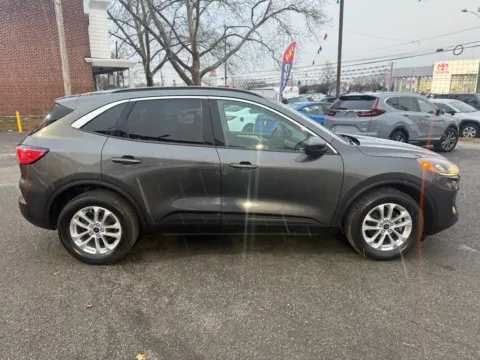 More photos of 2020 Ford Escape SE at Cottman Auto Mall, PA