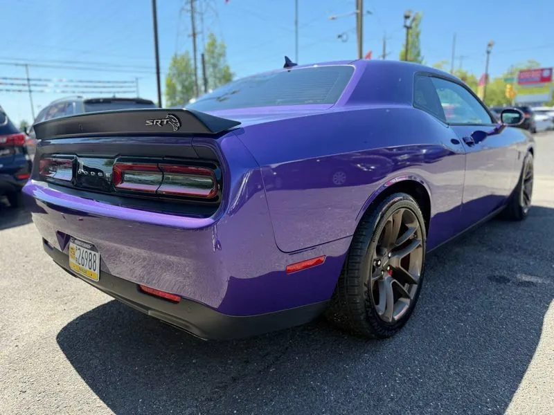 2023 Dodge Challenger SRT - Photo 9