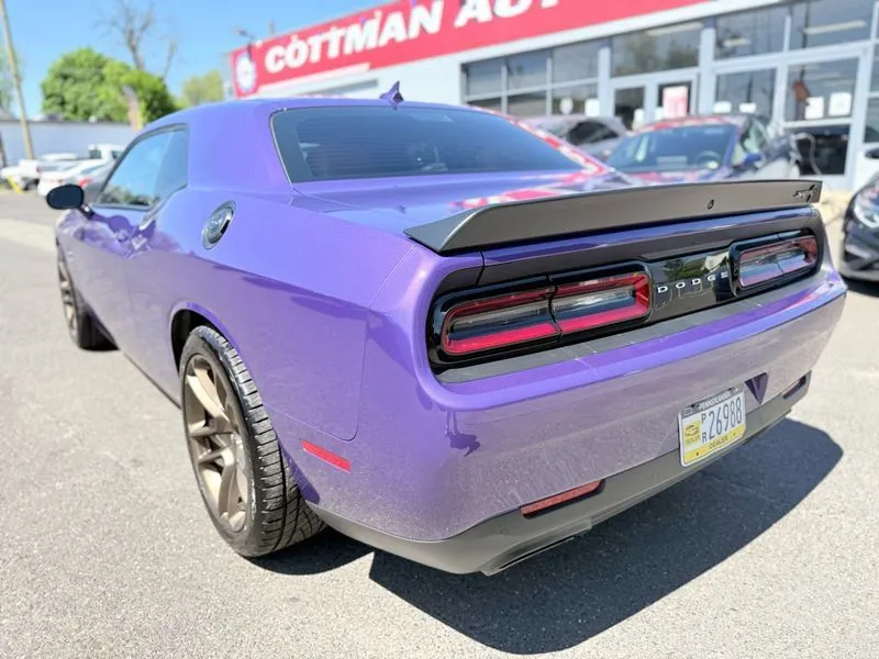 2023 Dodge Challenger SRT - Photo 8