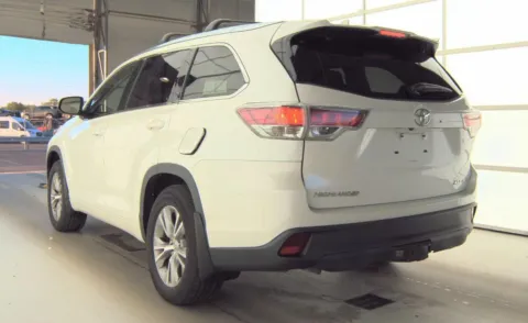 More photos of 2015 Toyota Highlander XLE V6 at Cottman Auto Mall, PA