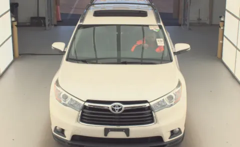 Photos of 2015 Toyota Highlander XLE V6 for sale in Philadelphia, PA at Cottman Auto Mall