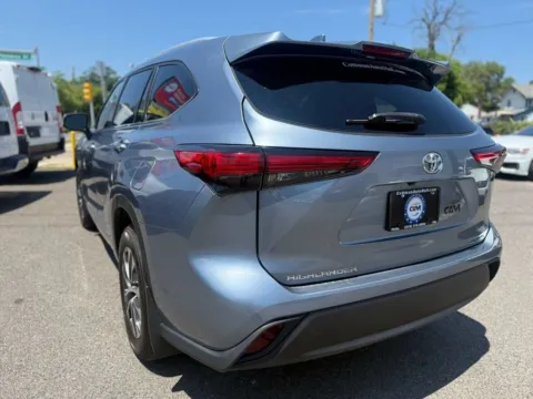 More photos of 2022 Toyota Highlander XLE at Cottman Auto Mall, PA