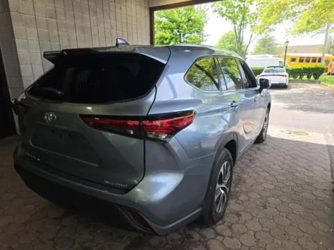 Another view of 2022 Toyota Highlander XLE for sale in Philadelphia, PA at Cottman Auto Mall