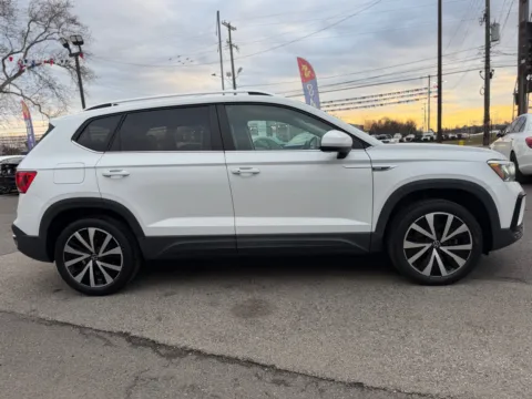 More photos of 2022 Volkswagen Taos 1.5T SE at Cottman Auto Mall, PA