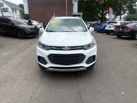 Photos of 2020 Chevrolet Trax AWD LT for sale in Philadelphia, PA at Cottman Auto Mall
