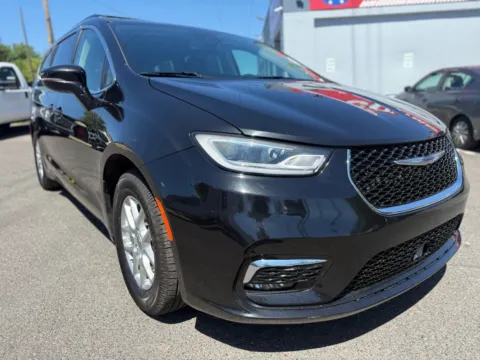 Another view of 2022 Chrysler Pacifica Touring L for sale in Philadelphia, PA at Cottman Auto Mall