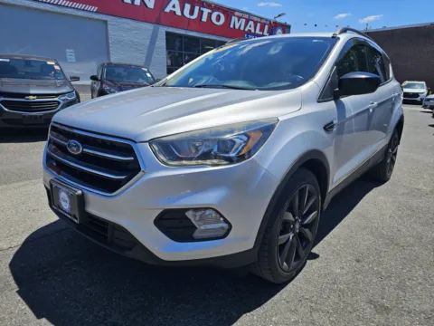 Silver 2019 Ford Escape SE for sale in Philadelphia, PA