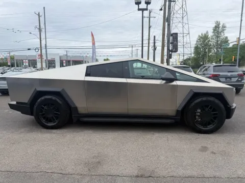 More photos of 2024 Tesla Cybertruck at Cottman Auto Mall, PA