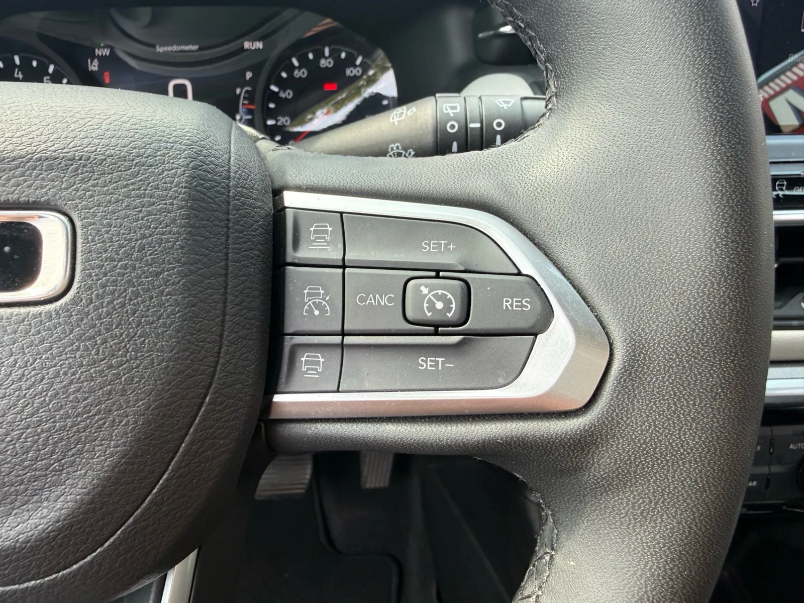 2025 Jeep Compass Limited - Photo 24