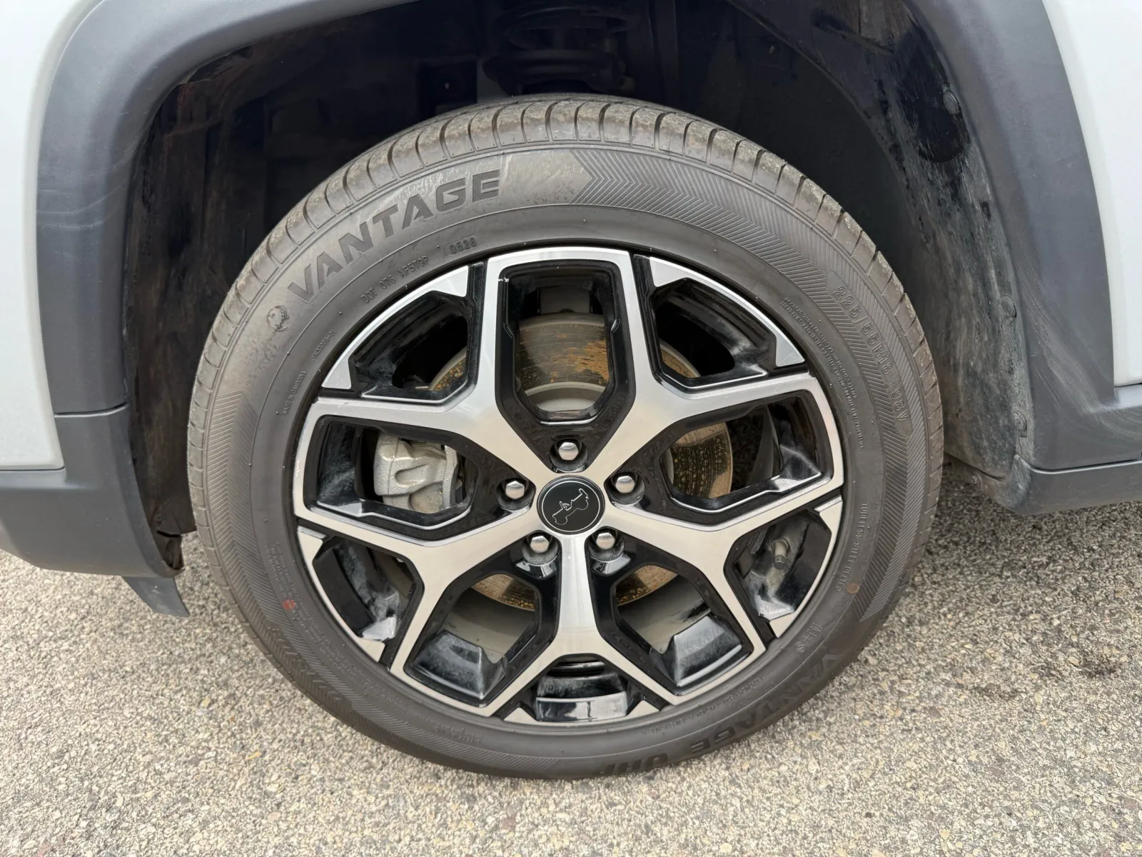 2025 Jeep Compass Limited - Photo 12