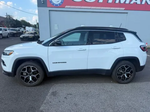 Photos of 2025 Jeep Compass Limited 4x4 for sale in Philadelphia, PA at Cottman Auto Mall