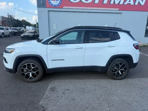 Photos of 2025 Jeep Compass Limited 4x4 for sale in Philadelphia, PA at Cottman Auto Mall