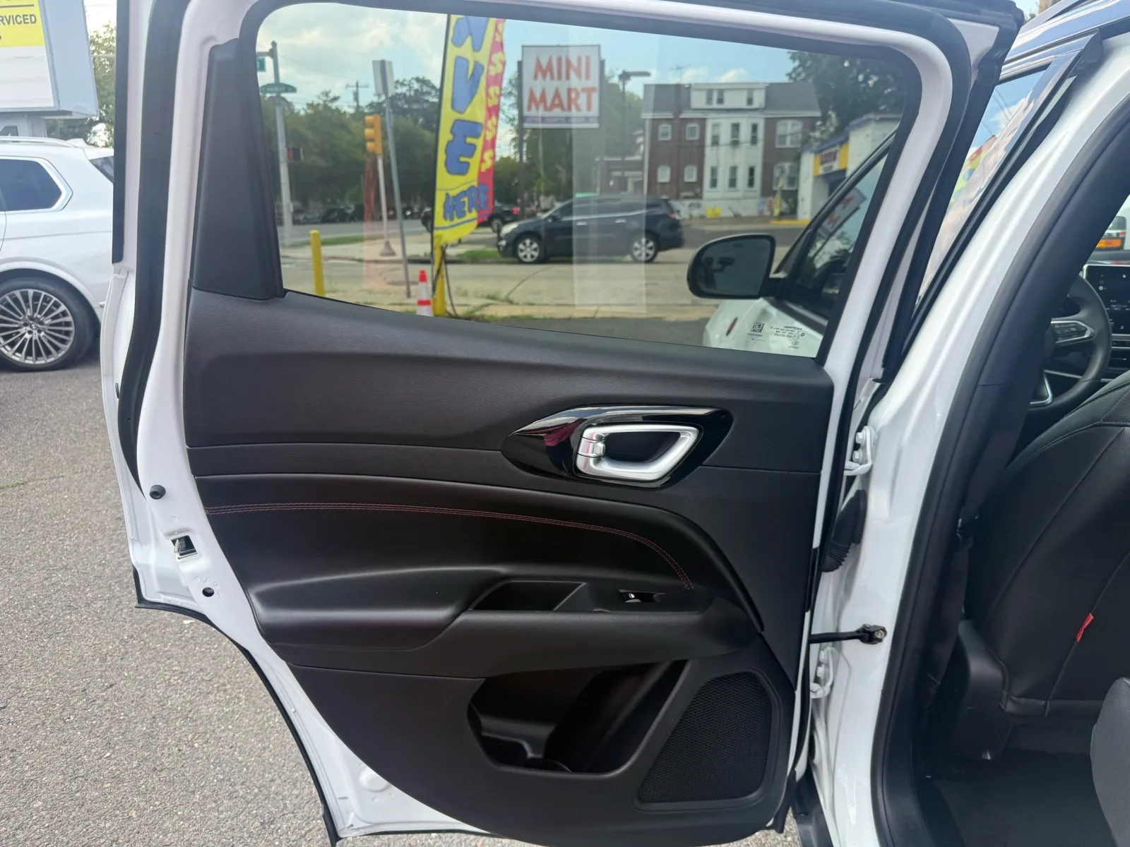 2025 Jeep Compass Trailhawk - Photo 23