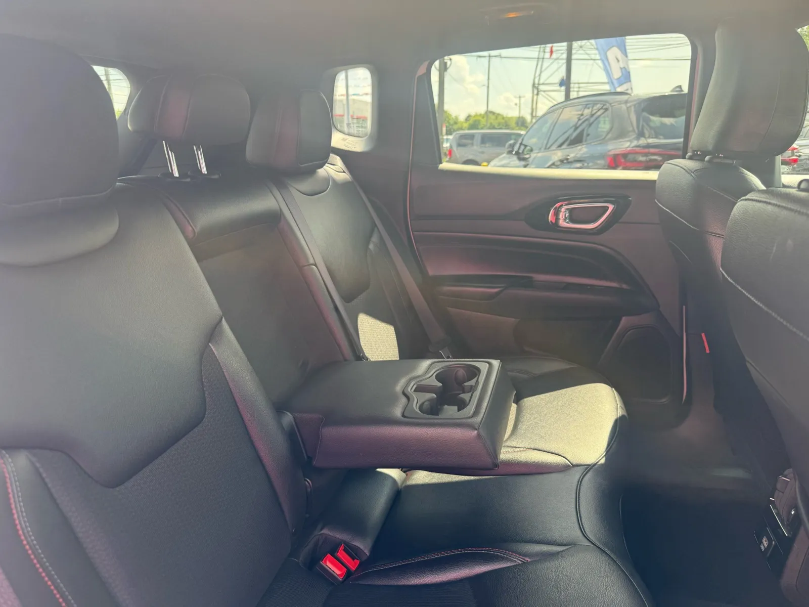 2025 Jeep Compass Trailhawk - Photo 18