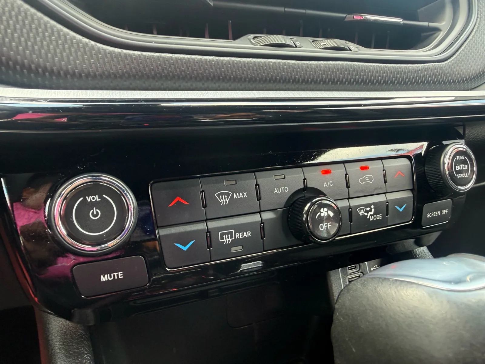 2025 Jeep Compass Trailhawk - Photo 30