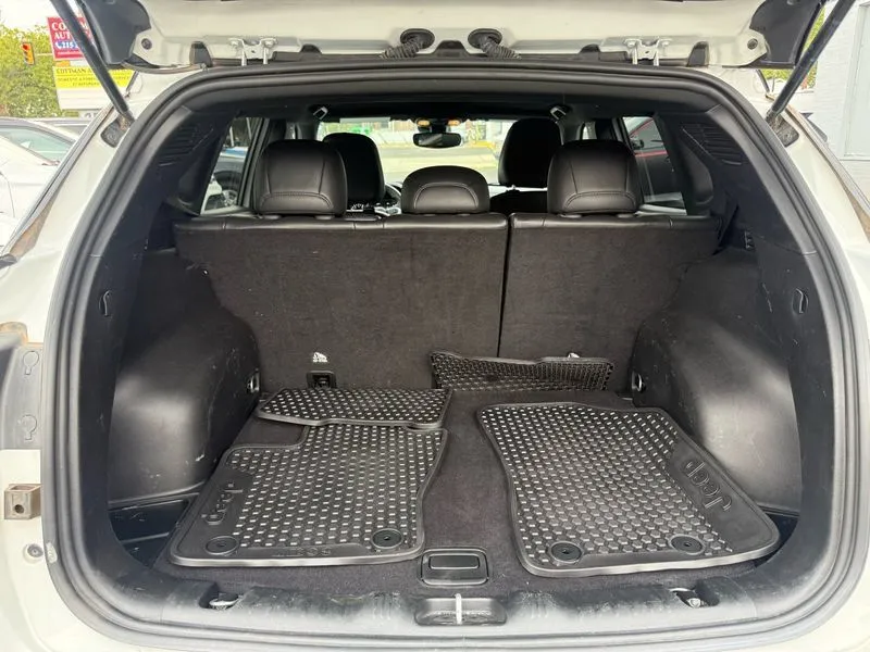 2025 Jeep Compass Trailhawk - Photo 17
