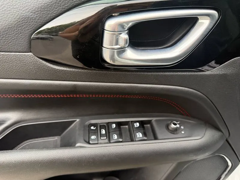 2025 Jeep Compass Trailhawk - Photo 20