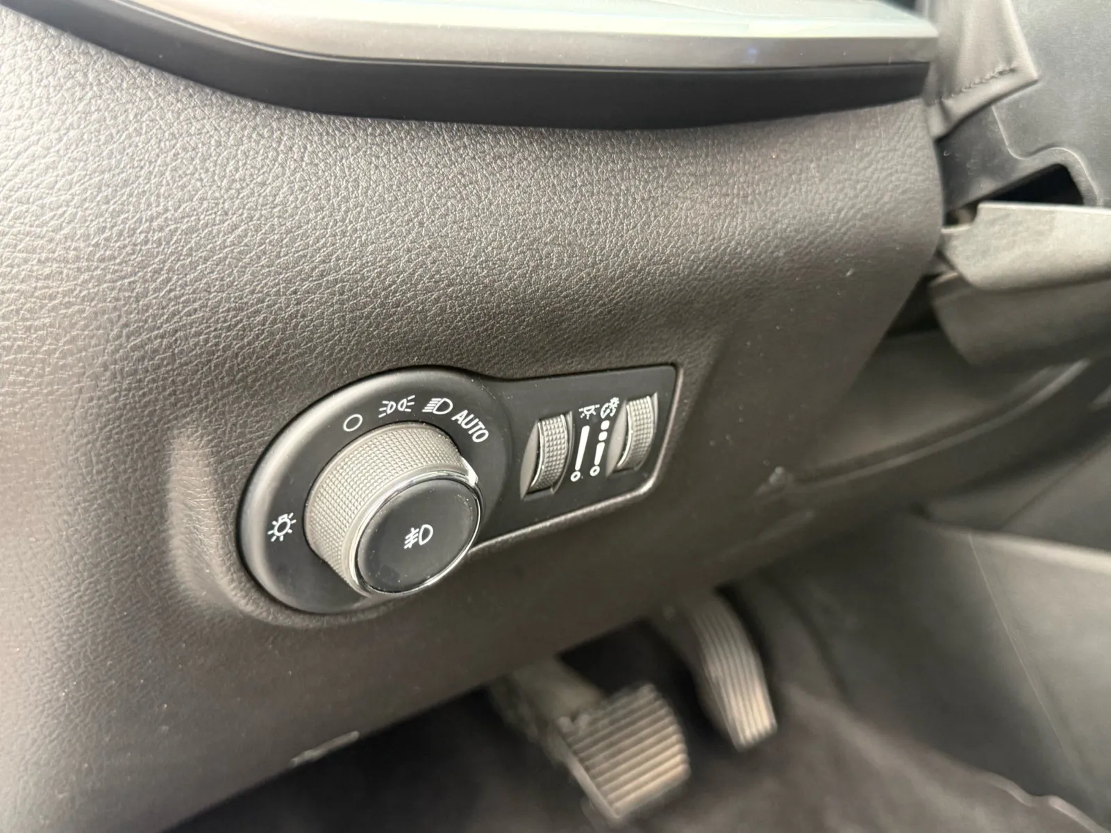 2025 Jeep Compass Limited - Photo 21