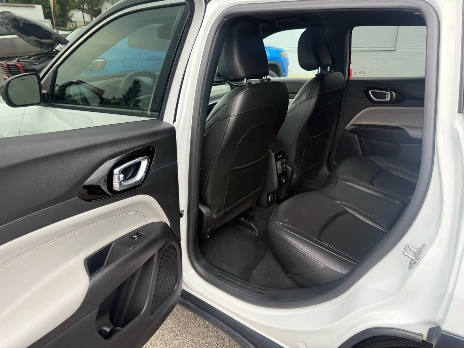 2025 Jeep Compass Limited - Photo 38