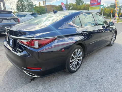 More photos of 2019 Lexus ES 350 at Cottman Auto Mall, PA