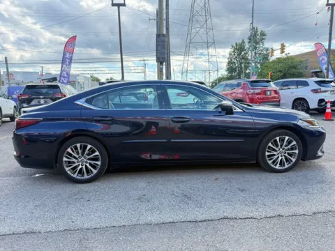 More photos of 2019 Lexus ES 350 at Cottman Auto Mall, PA