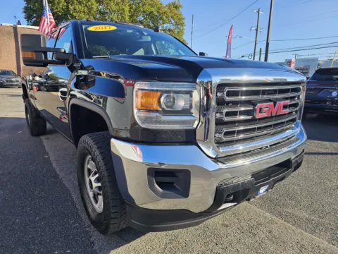 Another view of 2017 GMC Sierra 2500 HD for sale in Philadelphia, PA at Cottman Auto Mall