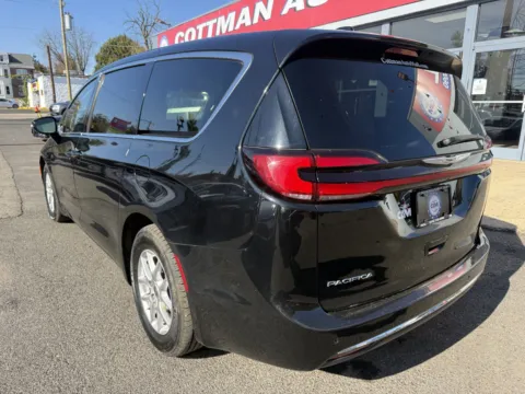 Another view of 2024 Chrysler Pacifica Touring L for sale in Philadelphia, PA at Cottman Auto Mall
