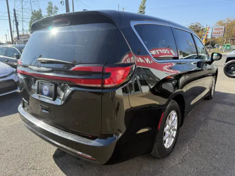 More photos of 2024 Chrysler Pacifica Touring L at Cottman Auto Mall, PA