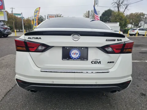 More photos of 2022 Nissan Altima 2.5 SR at Cottman Auto Mall, PA