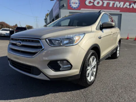 Gold 2018 Ford Escape SE for sale in Philadelphia, PA