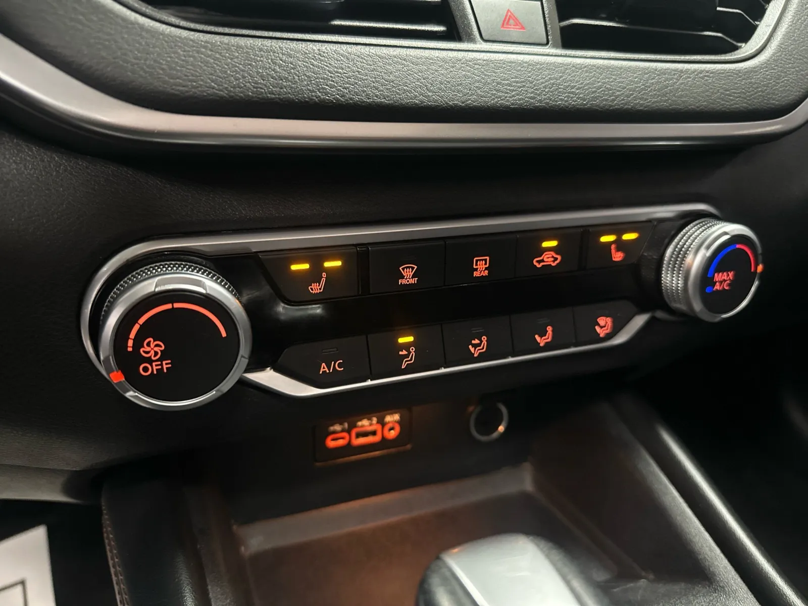 2021 Nissan Altima 2.5 SR photo 7
