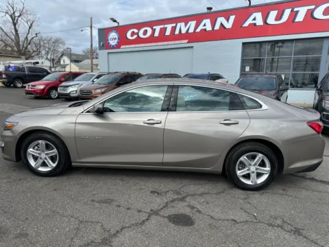 More photos of 2022 Chevrolet Malibu LT at Cottman Auto Mall, PA