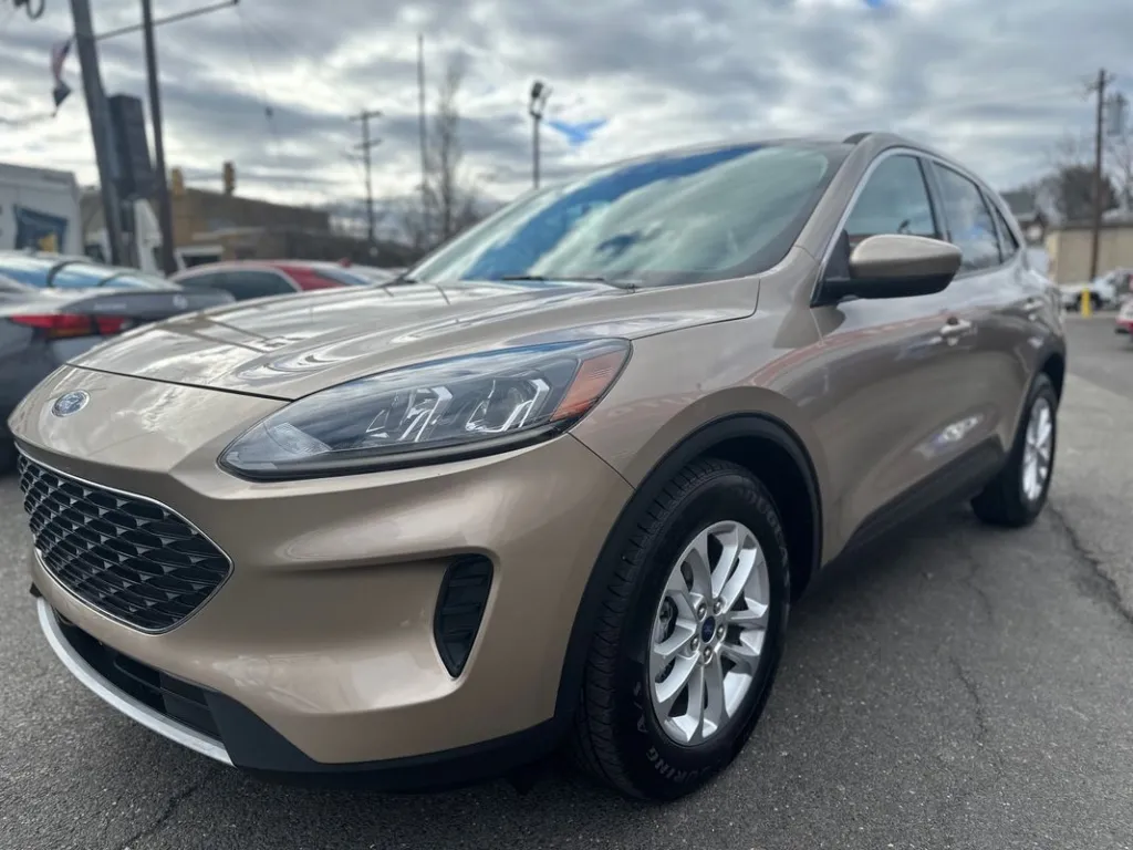 2020 Ford Escape SE for sale in Philadelphia, PA