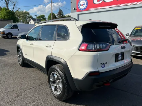 Another view of 2019 Jeep Cherokee Trailhawk for sale in Philadelphia, PA at Cottman Auto Mall