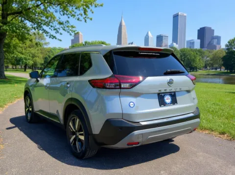 More photos of 2021 Nissan Rogue SL at Cottman Auto Mall, PA