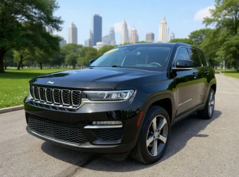 Black 2022 Jeep Grand Cherokee Limited for sale in Philadelphia, PA