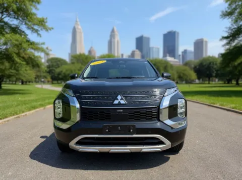 Another view of 2023 Mitsubishi Outlander PHEV SE for sale in Philadelphia, PA at Cottman Auto Mall