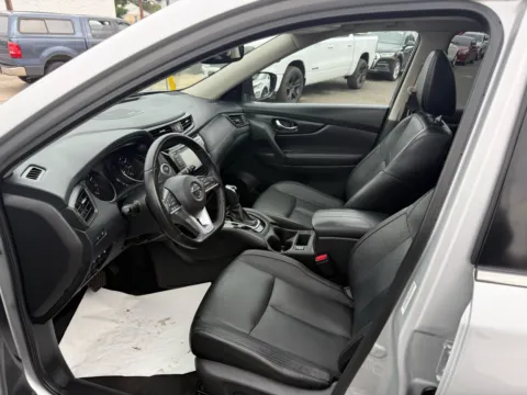 More photos of 2018 Nissan Rogue SL at Cottman Auto Mall, PA