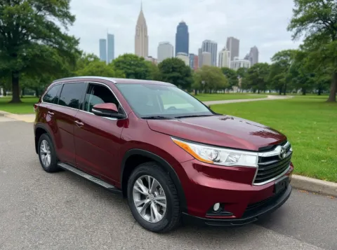 Another view of 2014 Toyota Highlander XLE for sale in Philadelphia, PA at Cottman Auto Mall
