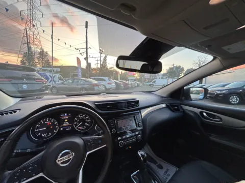 More photos of 2020 Nissan Rogue Sport SL at Cottman Auto Mall, PA