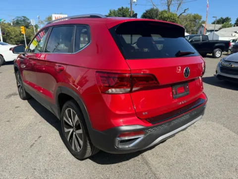 Another view of 2024 Volkswagen Taos SE for sale in Philadelphia, PA at Cottman Auto Mall