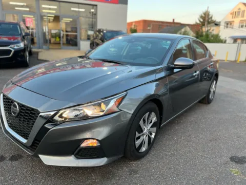 Gray 2022 Nissan Altima 2.5 S for sale in Philadelphia, PA