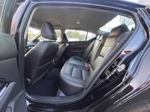 More photos of 2021 Nissan Altima 2.5 Platinum at Cottman Auto Mall, PA