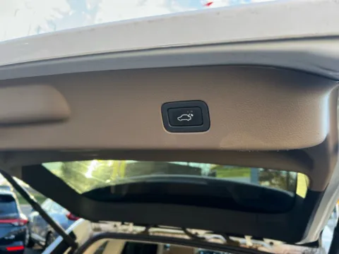 More photos of 2013 Land Rover Range Rover Sport HSE at Cottman Auto Mall, PA