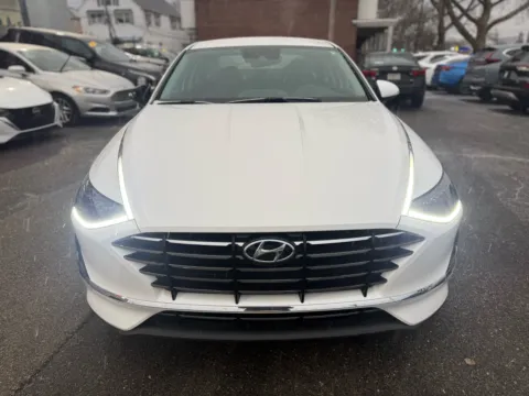 Photos of 2023 Hyundai Sonata SE for sale in Philadelphia, PA at Cottman Auto Mall